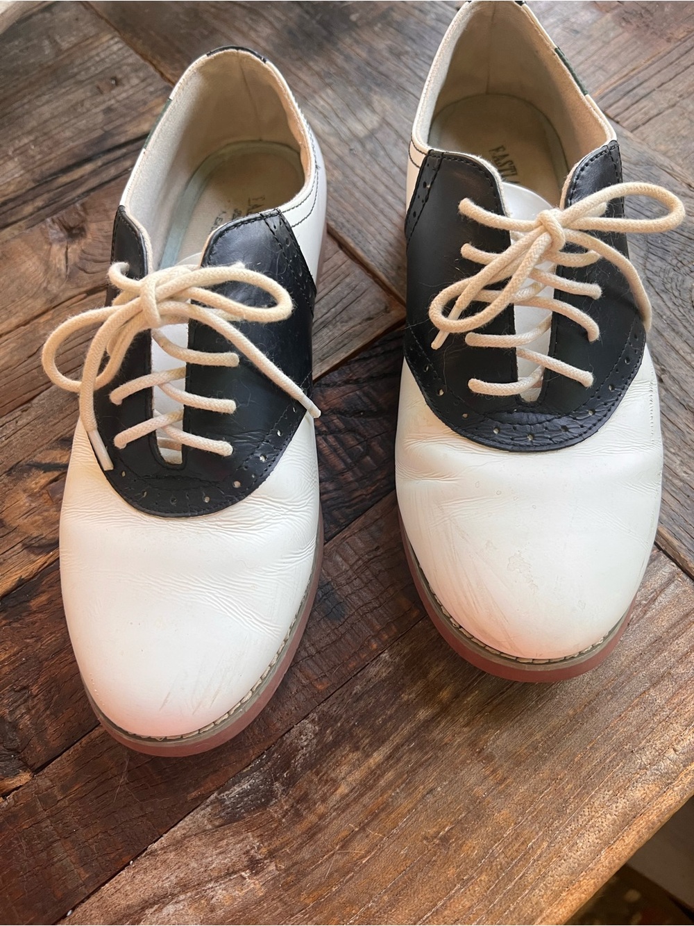 Eastland Sadie Classic Two-Tone Women's Saddle Shoes in White and Black-sz 8